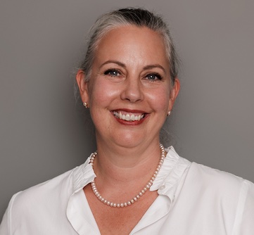 Dr. med. Yasmin Schusterschitz